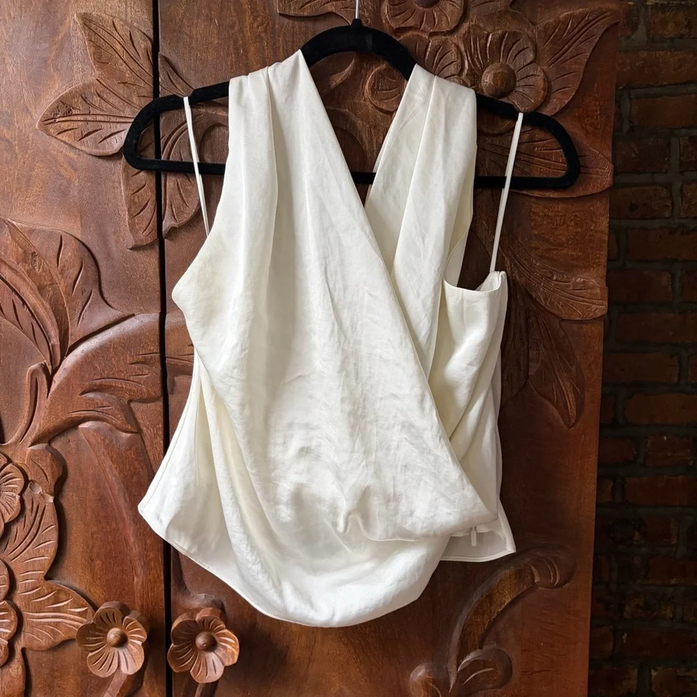 Aritzia Wilfred Martini Satin Halter Blouse in Light Birch - Picture 4 of 8